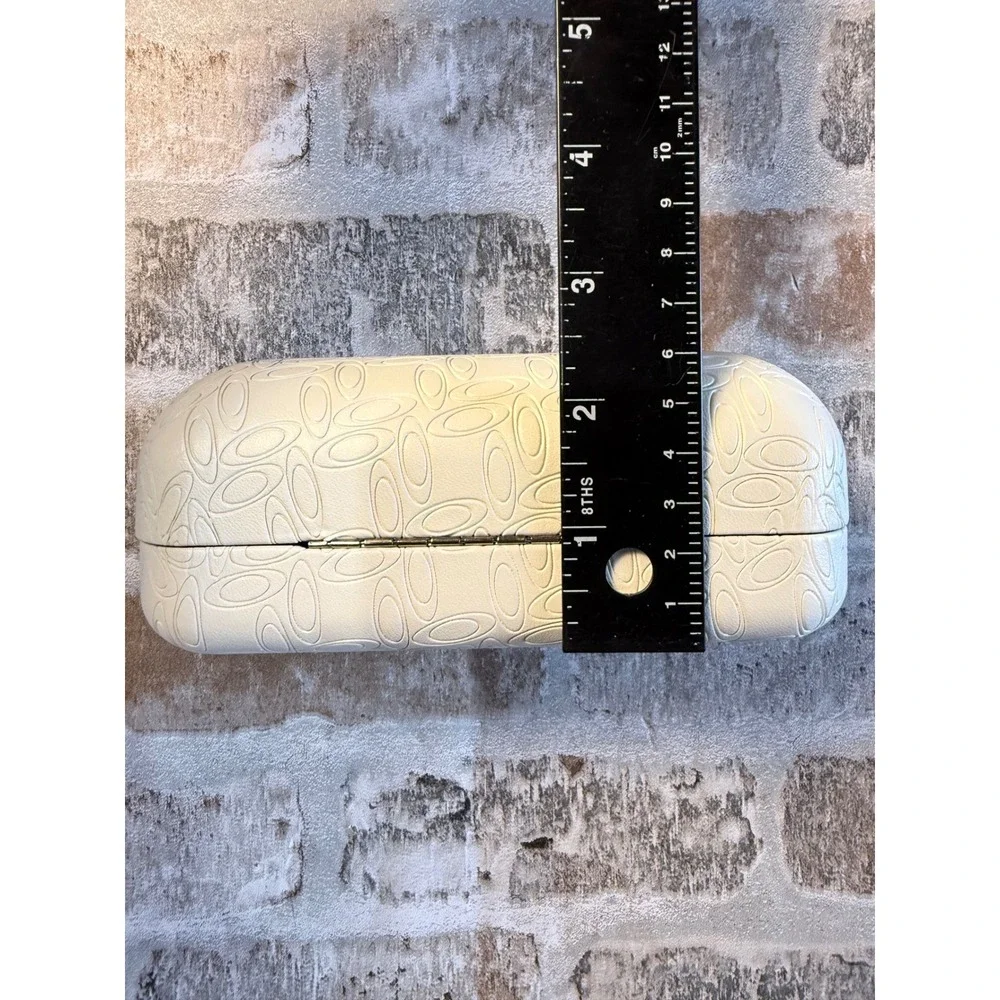 Oakley White Embossed Ellipse Logo Hard Sunglasses Case Eyewear Vault